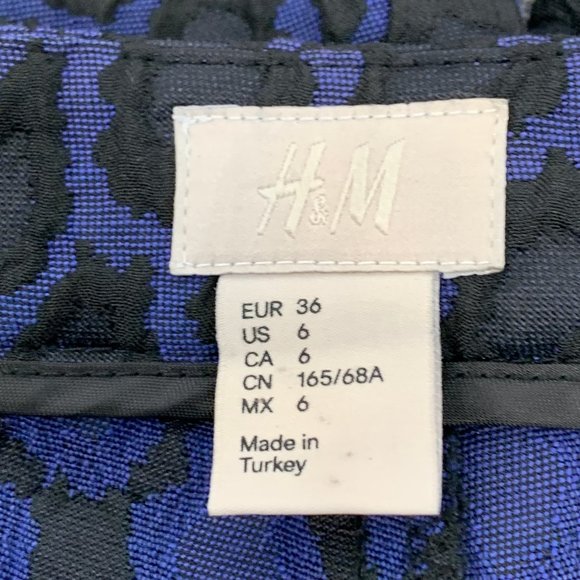 H&M Mid Rise Pants Animal Print Blue Black Zipper Closure size 6 - Picture 3 of 15